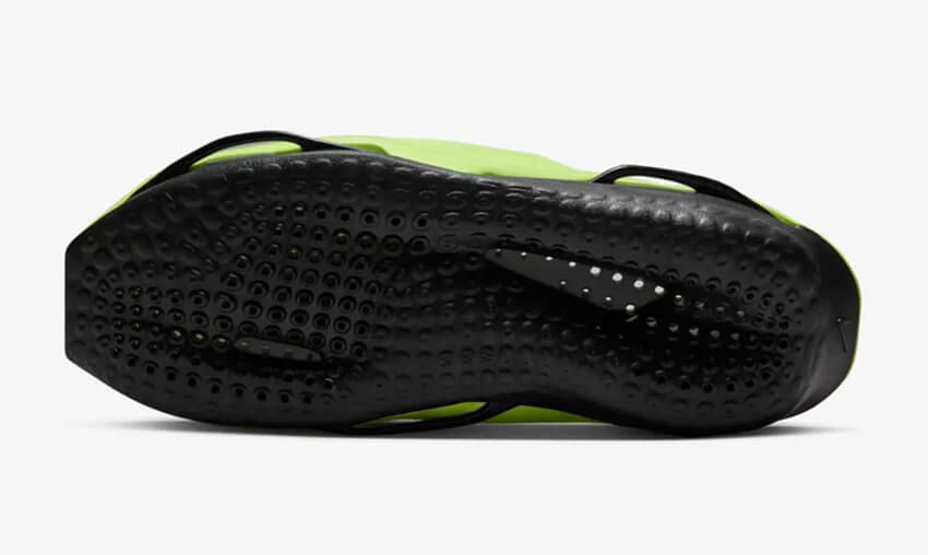 ナイキの人気コラボサンダルに新色追加！マシュー・ウィリアムズの個性光る今夏の傑作 - 1枚目の画像