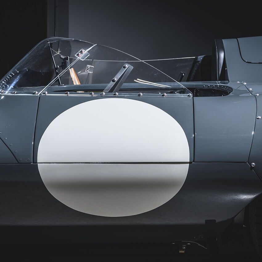 【クラシックジャガー復刻】ル・マン24時間耐久レースで優勝した伝説の車の値段は？ - 15枚目の画像