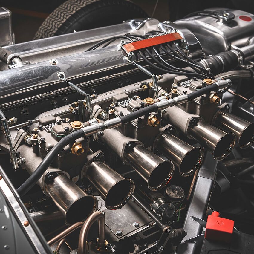 【クラシックジャガー復刻】ル・マン24時間耐久レースで優勝した伝説の車の値段は？ - 19枚目の画像