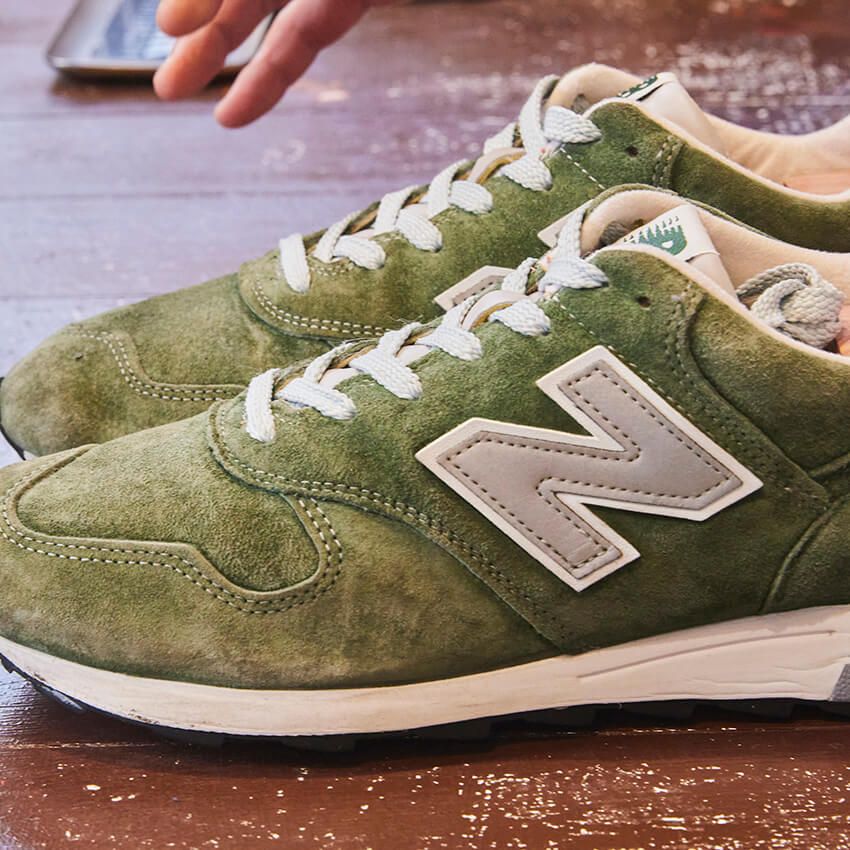 出掛ける直前の防水スプレーはNG！ 専門家に聞く、正しいスニーカーの雨の日対策 - 1枚目の画像