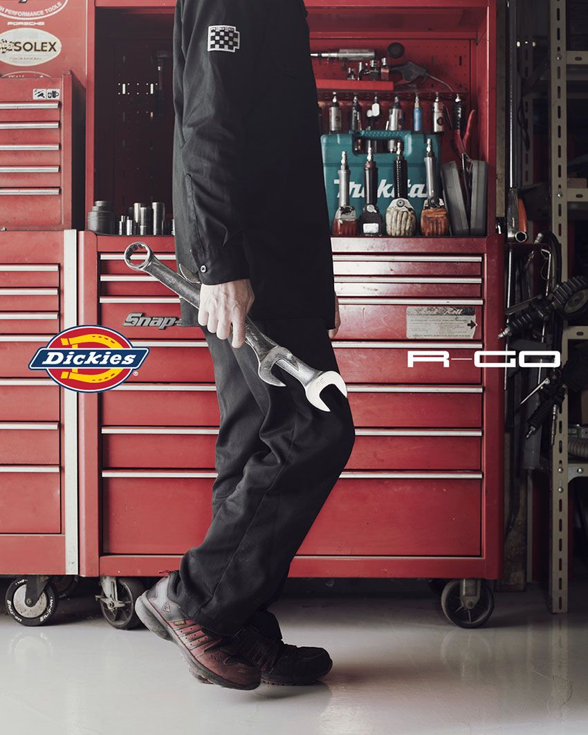 ポルシェのレストア職人が着ていたのはディッキーズ！「R-GO」が911の展示イベントを開催 - 3枚目の画像