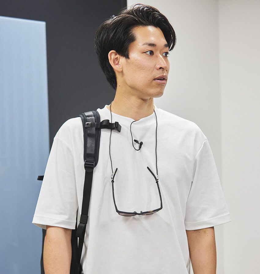 ユニクロUで立証！ 身長別・Tシャツを大人っぽく着るためのコツをスタイリストが解説 - 3枚目の画像