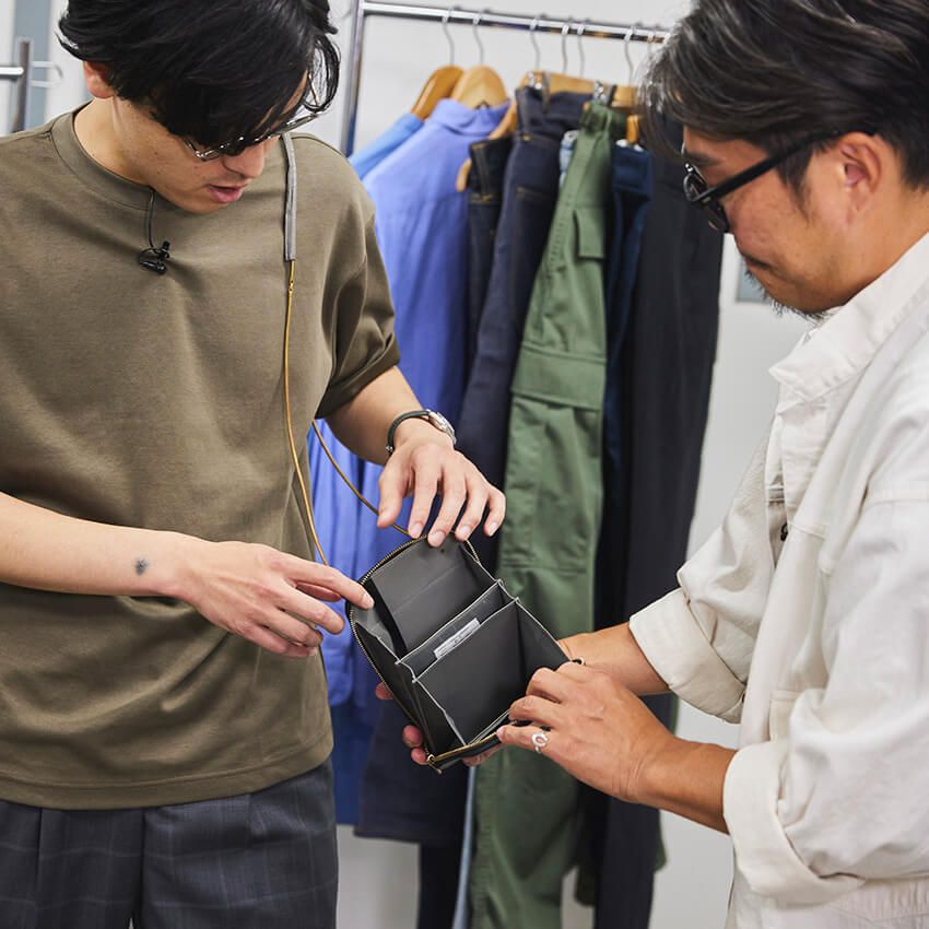 ユニクロUで立証！ 身長別・Tシャツを大人っぽく着るためのコツをスタイリストが解説 - 4枚目の画像