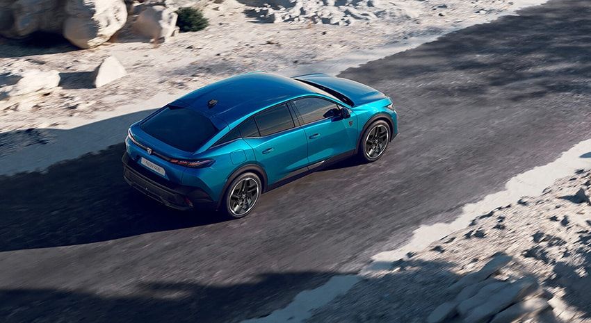 「プジョー」新型408はファストバック。デザイン性と実用性を備えた唯一無二のスタイル - 24枚目の画像