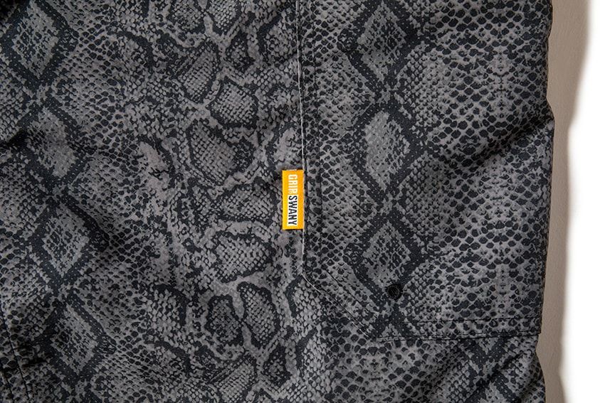 今夏の「アトモス×グリップスワニー」は、大胆なパイソン柄のTシャツ、ショーツ、ハットの3型 - 26枚目の画像