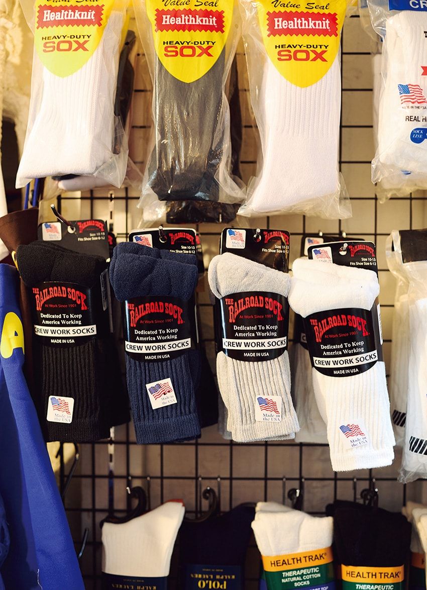 アメカジ好きの聖地「ハイ！スタンダード」に潜入！圧巻の“Tシャツゾーン”に酔いしれる - 4枚目の画像