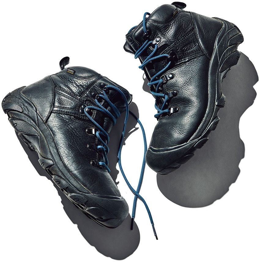 大容量のバッグにキーンのブーツ……。ジャンティーク店主の海外出張を支えた相棒たち - 4枚目の画像