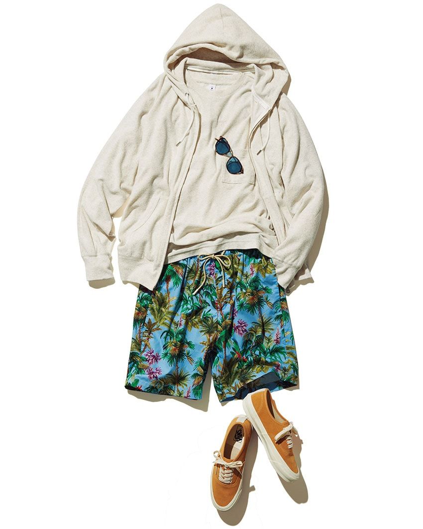 青色ショーツの“濃度別”スタイルガイド。濃い＝シックで都会的、薄い＝カジュアルで海っぽいが方程式 - 3枚目の画像