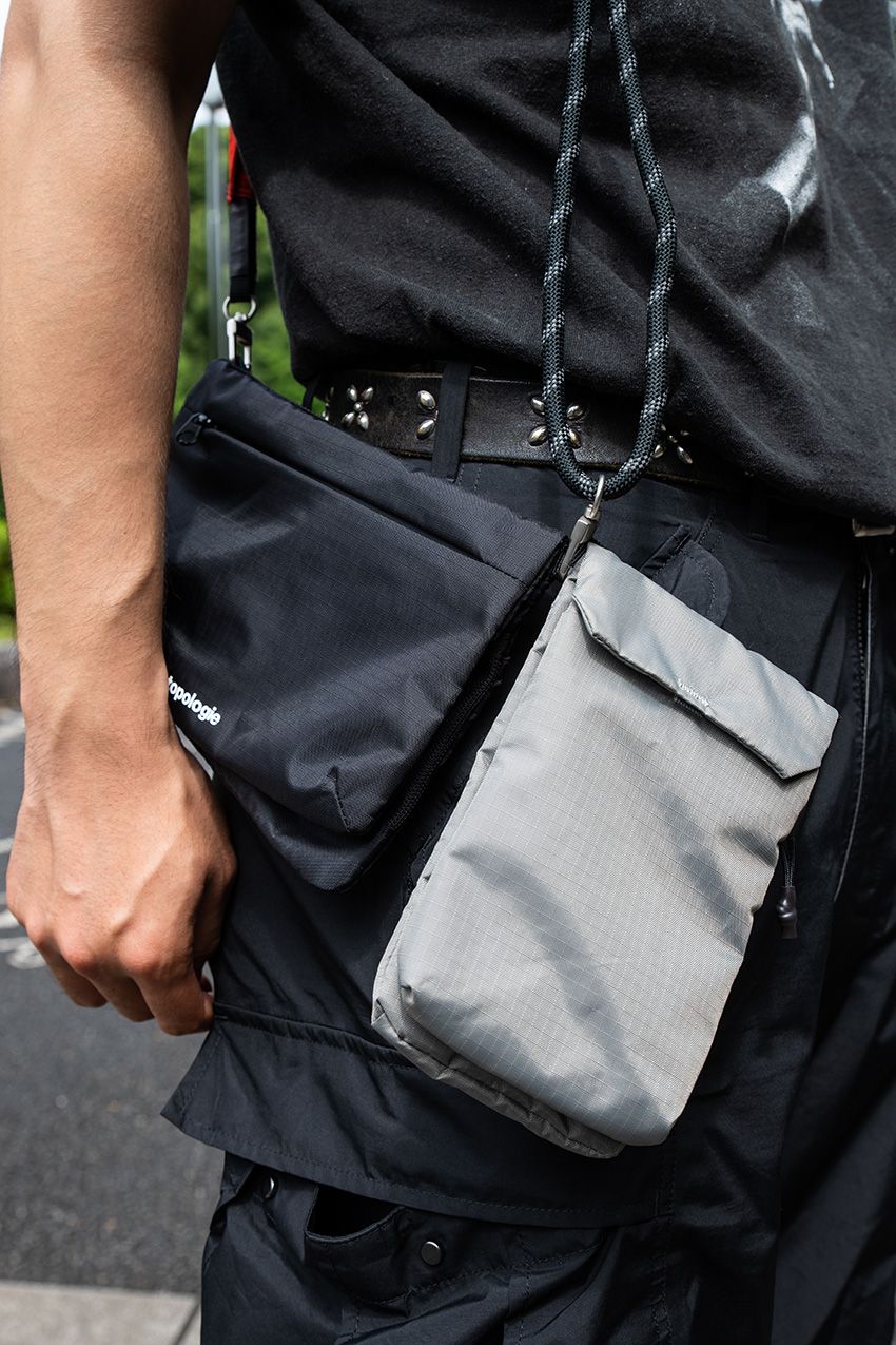 【これ着てフジロック】GORE-TEXで雨を制す、オール黒スタイル。音楽気分は古着ジャズTでアゲる！ - 8枚目の画像