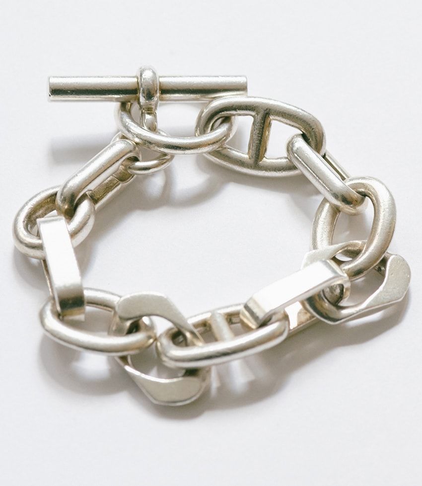 エルメス、ティファニーetc.スタイリストの愛用品から紐解く“夏アクセ”の最適解 - 4枚目の画像