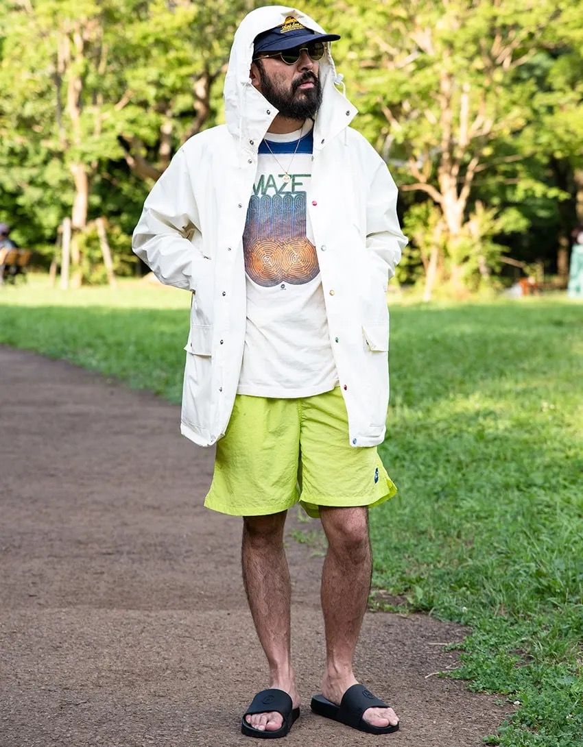 【フジロックの必需品】ファッション業界人がリアルに愛用する“雨対策アウター”6選 - 4枚目の画像