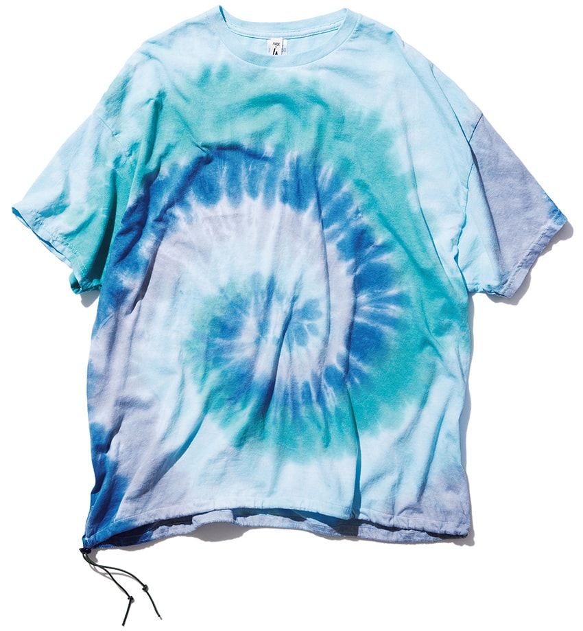 清潔感を演出できる青Tシャツ。素材、色のトーン、柄で雰囲気が変わるオススメ9選 - 9枚目の画像