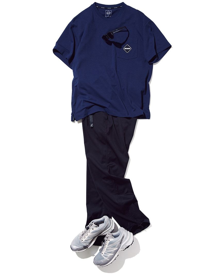 “ブルーTシャツ”×王道カラーでスタイリングした6つの例解！青の可能性を広げる配色術 - 4枚目の画像