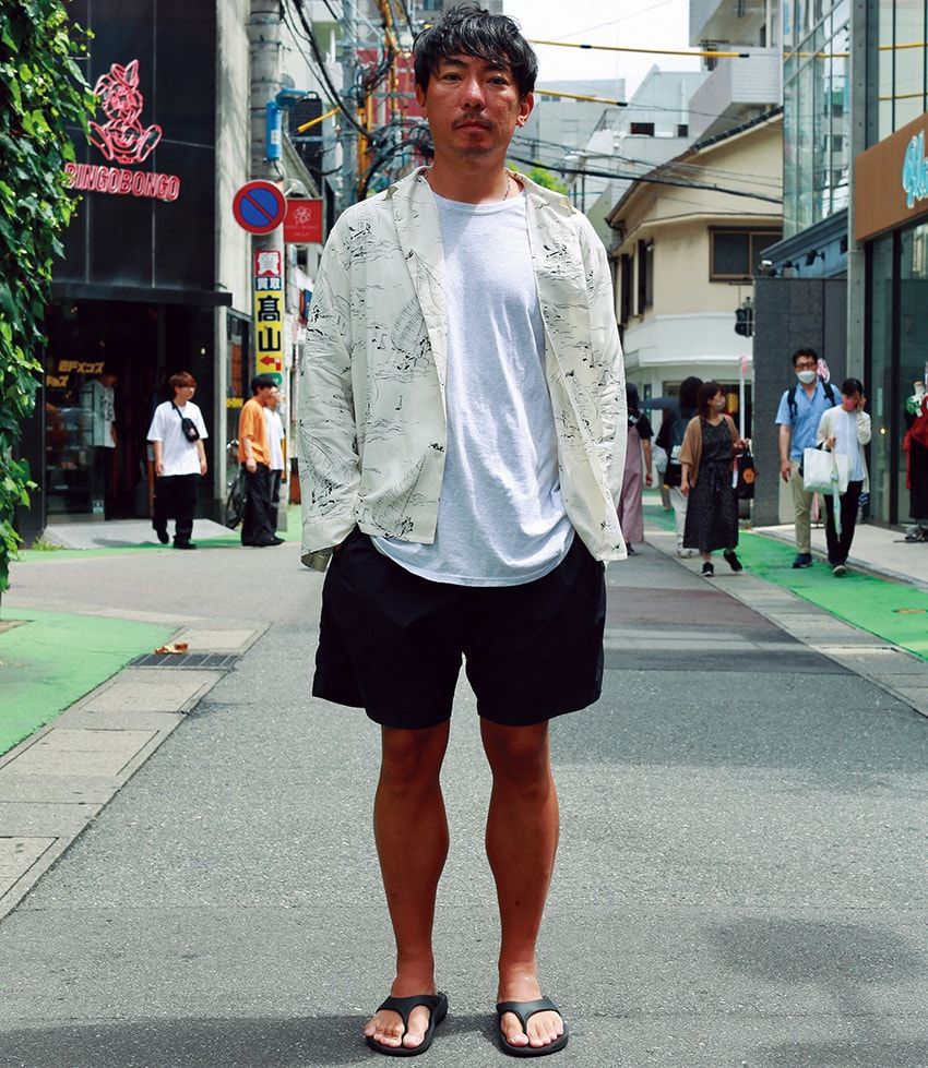 夏のシャツが回帰の兆し。街角パパラッチで見つけた秀逸22コーデをイッキ見せ - 4枚目の画像