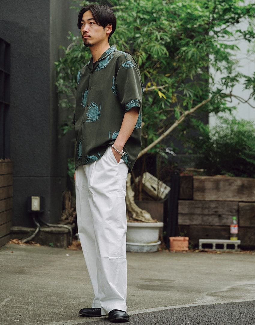 夏のシャツが回帰の兆し。街角パパラッチで見つけた秀逸22コーデをイッキ見せ - 23枚目の画像