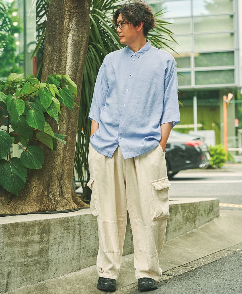 太めの“軍パン”の着こなしサンプル。街角スナップで見つけた、真似したい7名のスタイル - 4枚目の画像