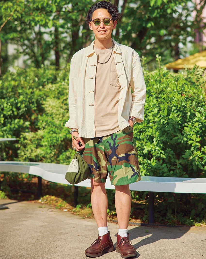 “エスニック”をさらっと取り入れたシャツコーデ。そろそろ長袖が気になってきたら - 2枚目の画像