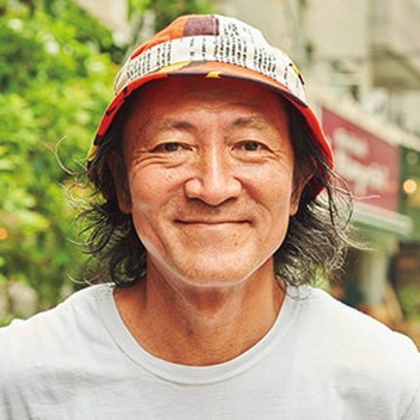 ジャンティーク内田 斉さんの“幸福感”を生むモノ3選。ホカのサンダルに、チノのカラビナに…… - 1枚目の画像