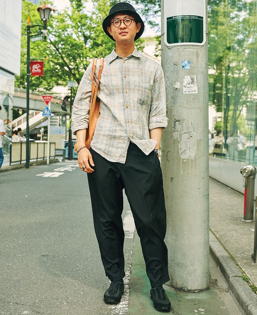 30代、40代のセンスある古着コーデ。パパラッチでわかった共通ルールは“一点使い”だ - 2枚目の画像