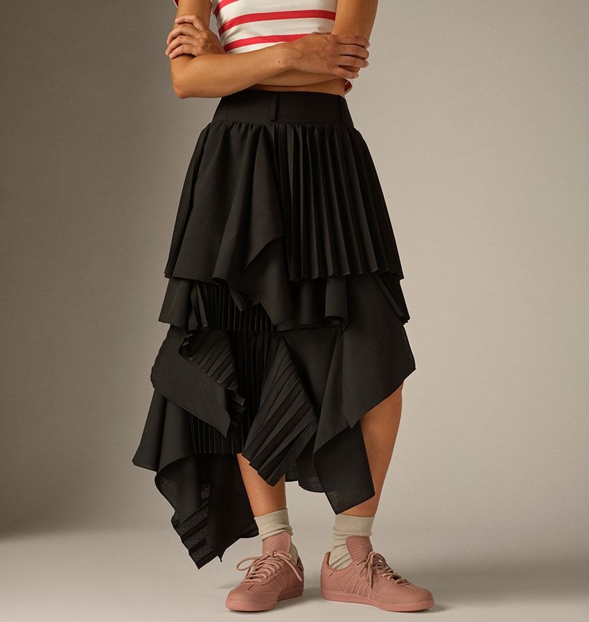 “ファレルコラボ”のアディダス「サンバ」はシックなワントーン。シューレースもエコレザーで - 12枚目の画像