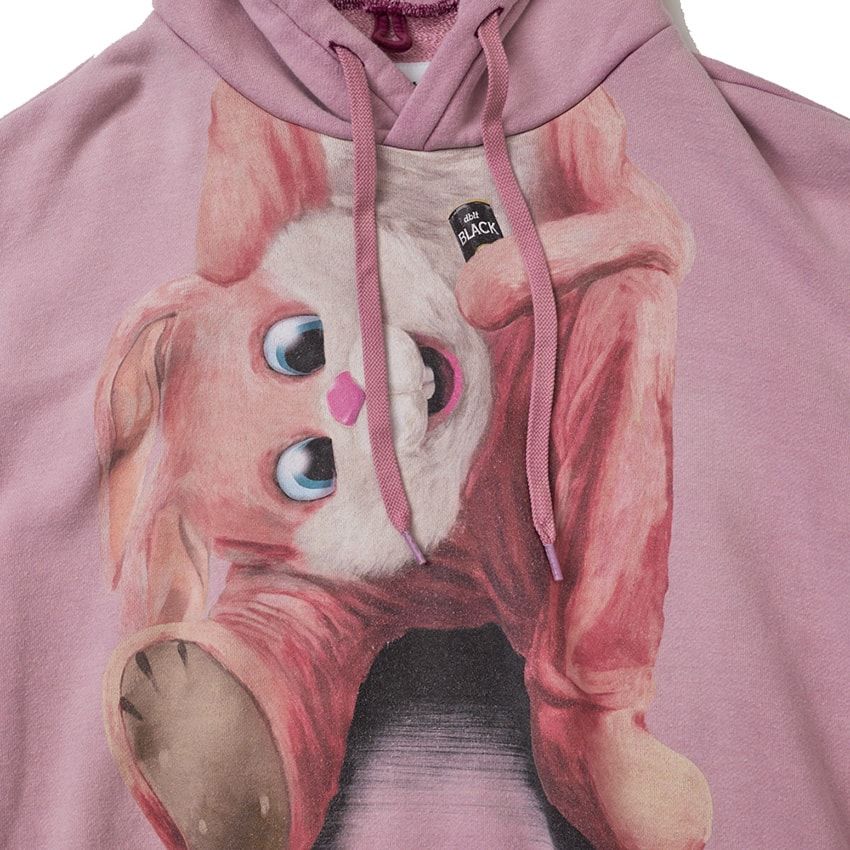 「ダブレット」がショーで話題になった着ぐるみをスマホサイズのバッグにして限定販売 - 27枚目の画像