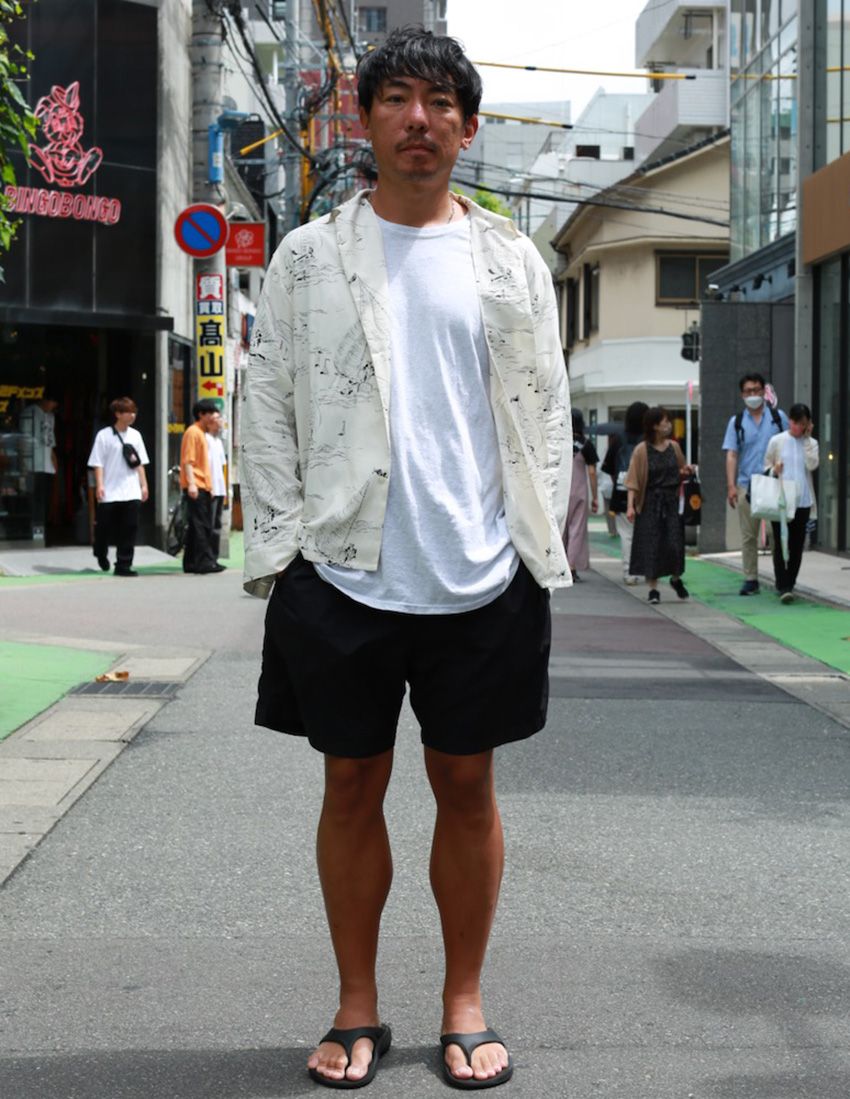 ショップへの問い合わせNo.1サンダル「ウーフォス」を街履きする7人のコーデを大公開 - 4枚目の画像