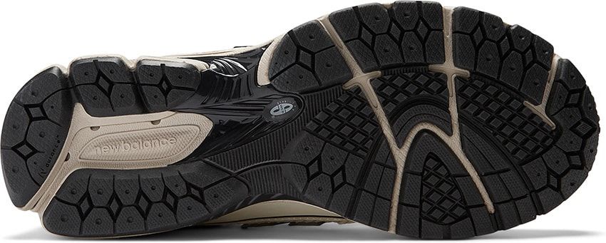 「ガニー×ニューバランス」第2弾は1906R。黒を効かせたオフホワイトとイエローの2色展開 - 29枚目の画像