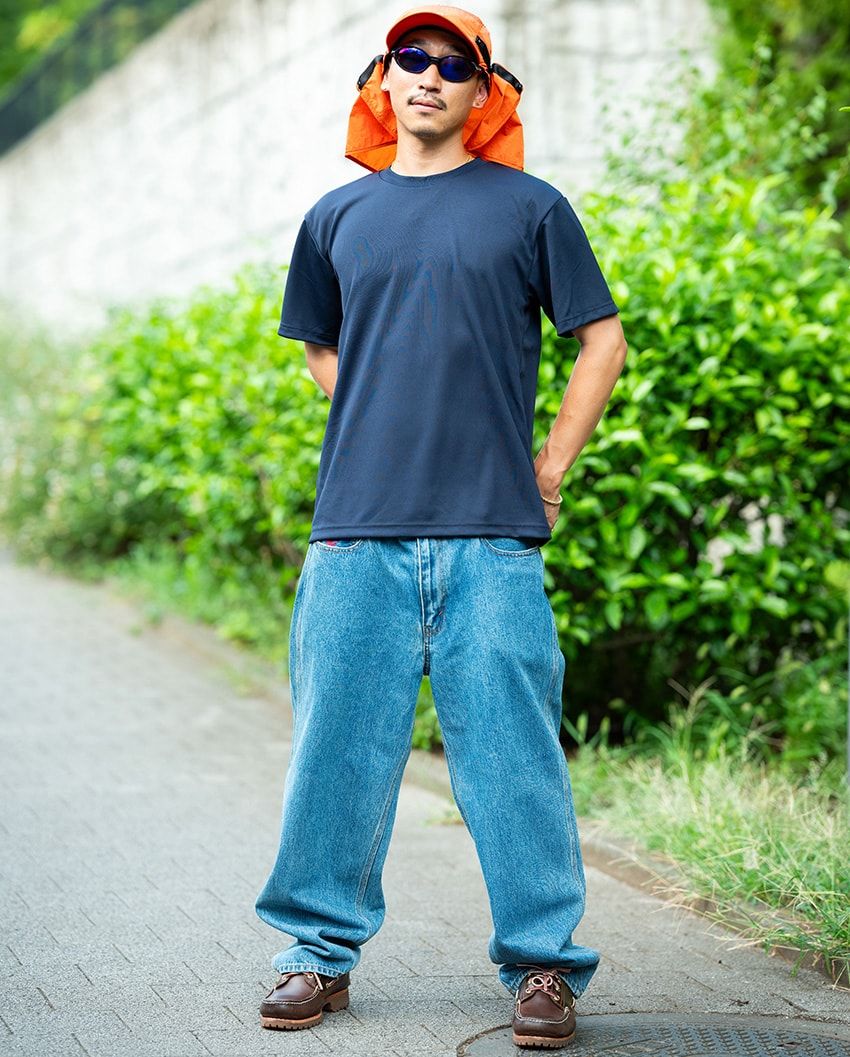 Tシャツ&デニムコーデを“ちょいフェス”仕様に！ ビームス名物バイヤーの現場スタイル - 2枚目の画像