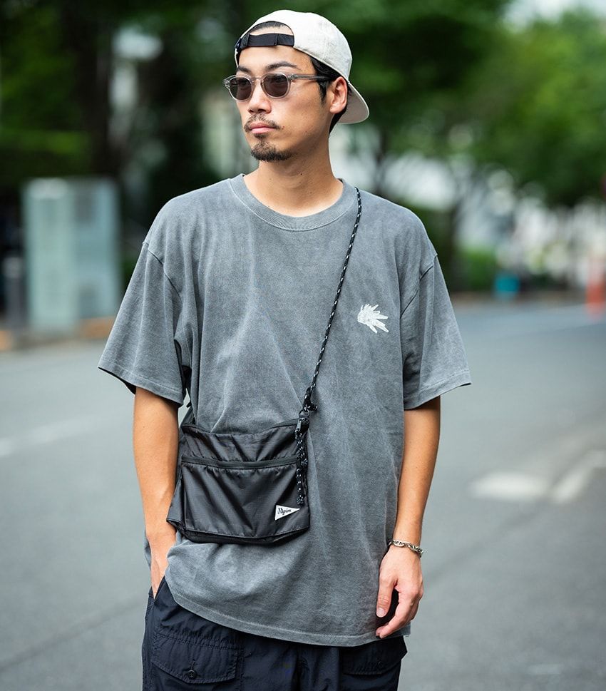 ジャミロクワイのTシャツ＆サロモン靴でフェス参戦！ ビームスプレスのシンプルスタイル - 3枚目の画像