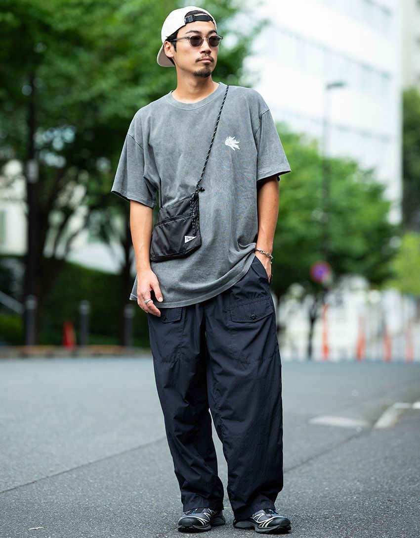 ジャミロクワイのTシャツ＆サロモン靴でフェス参戦！ ビームスプレスのシンプルスタイル - 2枚目の画像