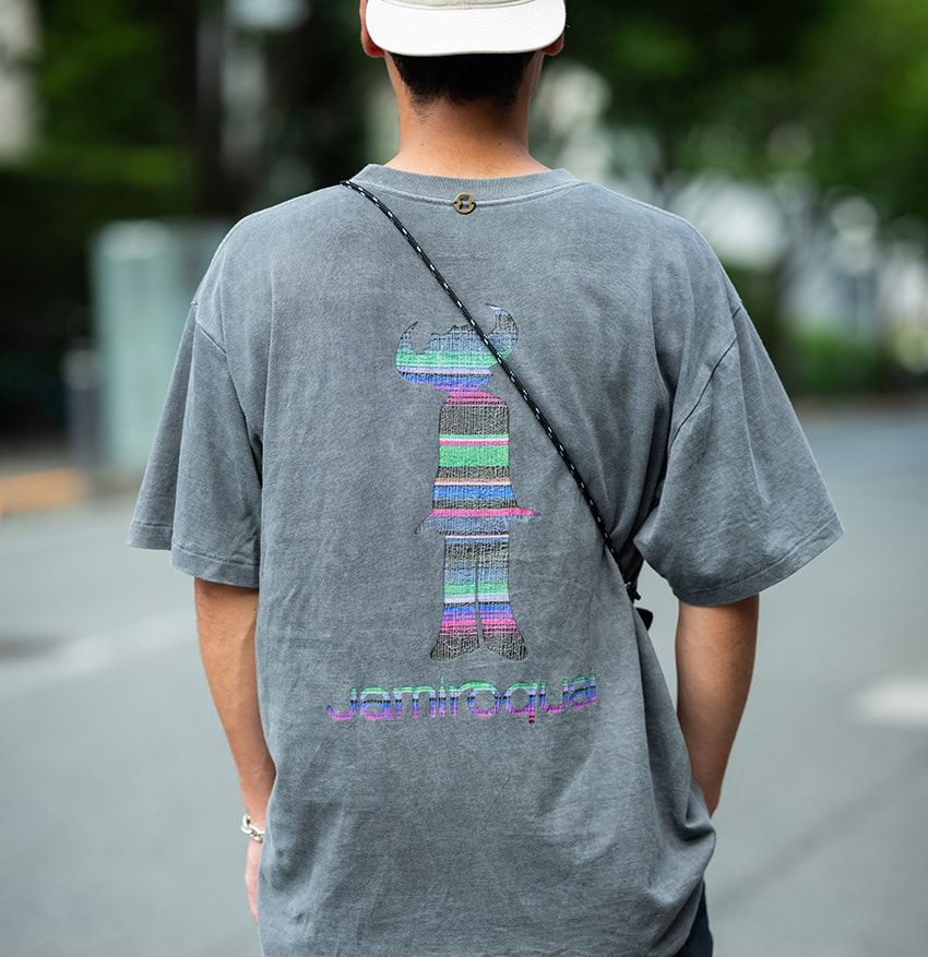 ジャミロクワイのTシャツ＆サロモン靴でフェス参戦！ ビームスプレスのシンプルスタイル - 4枚目の画像