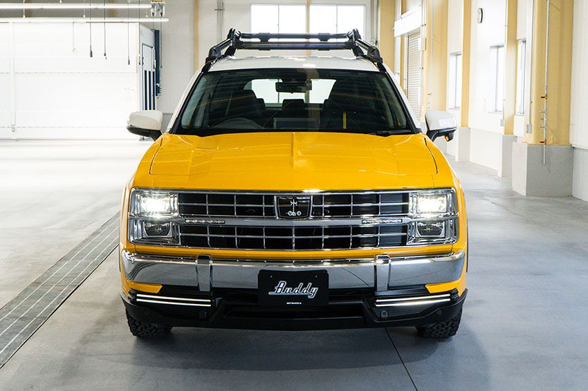 カローラが英国サルーンに！ 市販車がベースとは思えない自動車メーカー「ミツオカ」の現行4車種 - 27枚目の画像