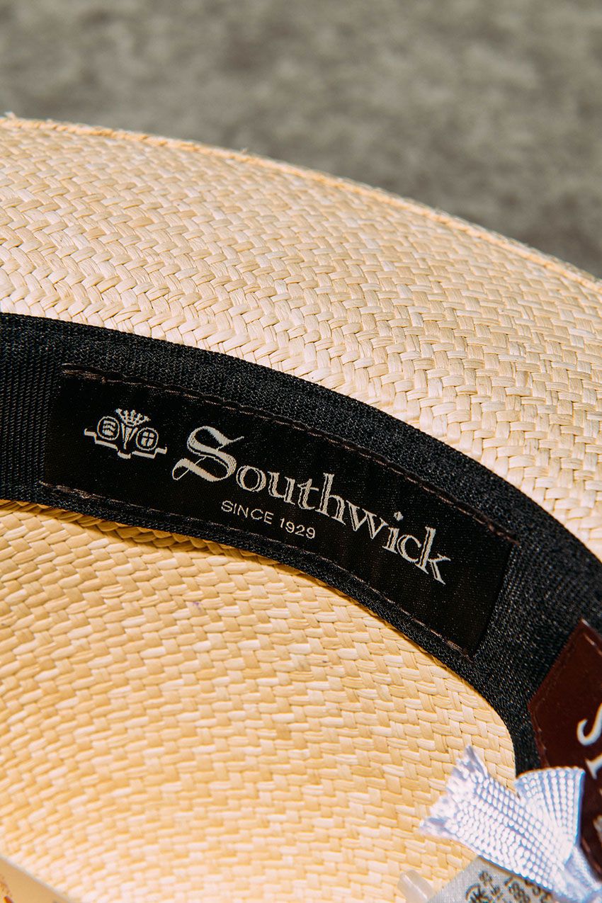 エルメスの黒キャップに、老舗コラボのパナマ帽……プロの愛用品に学ぶ、被り物の選び方 - 2枚目の画像