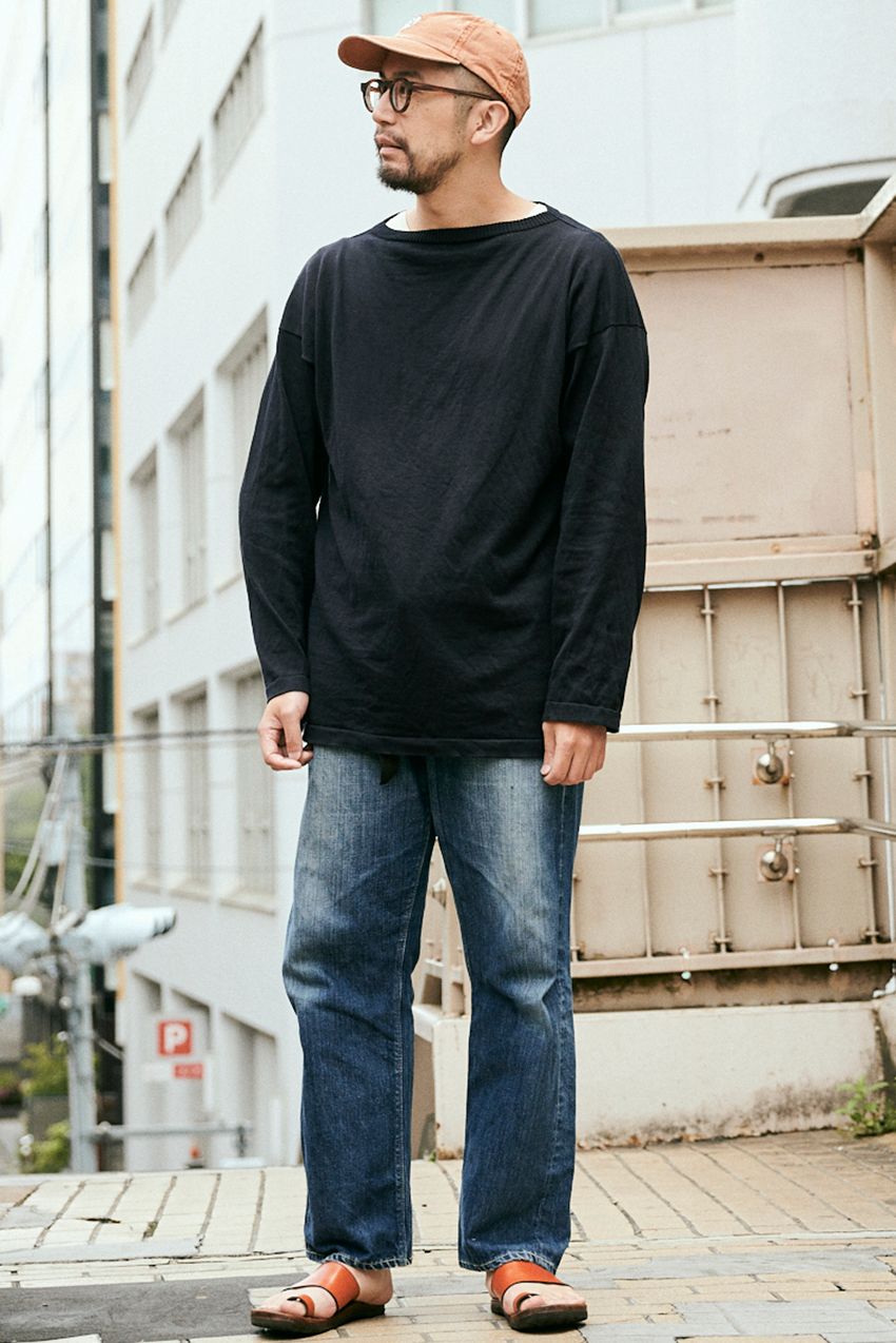 【大人のレザーサンダル】カジュアルなのに上品！ 上級者10人の愛用モデルと着こなし術 - 4枚目の画像