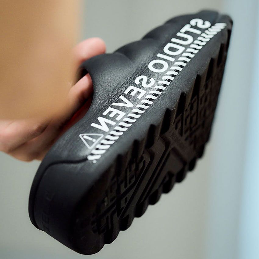 EXILE NAOTOさんに聞いたライフスタイルの必需品5選。ゴルフにジョジョ、サンダル⁉︎ - 1枚目の画像