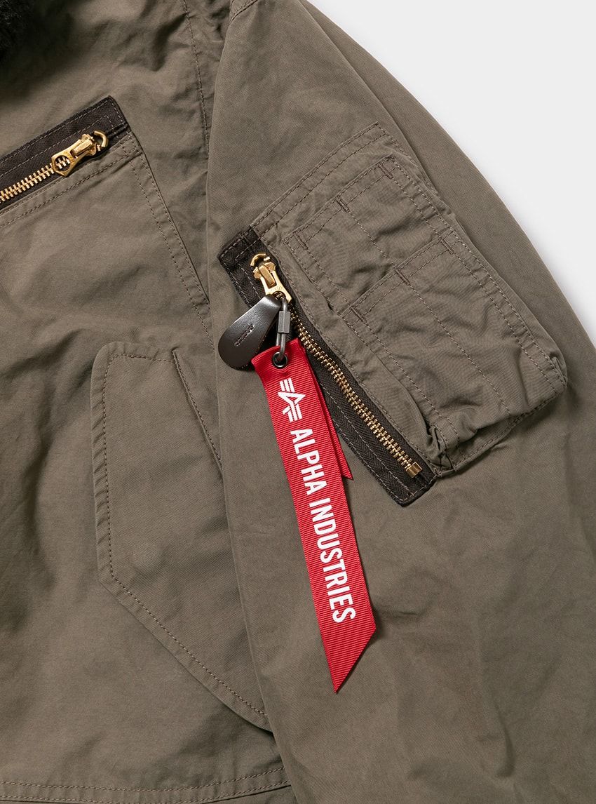 表裏＆逆さまでも着られるミリタリーアウター。名門アルファの傑作が「ビューティフルピープル」によって4変化 - 10枚目の画像