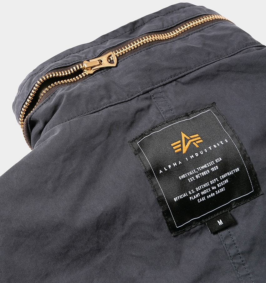 表裏＆逆さまでも着られるミリタリーアウター。名門アルファの傑作が「ビューティフルピープル」によって4変化 - 7枚目の画像