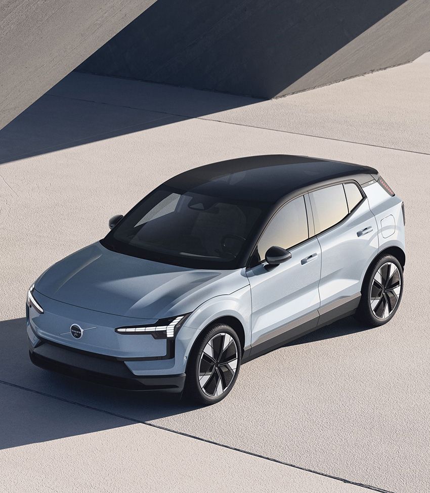 ボルボ史上最小SUVの電気自動車「EX30」。都心でありがたい“立駐”に入るサイズ感と安全性 - 3枚目の画像