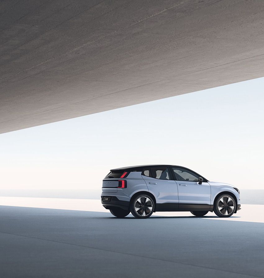 ボルボ史上最小SUVの電気自動車「EX30」。都心でありがたい“立駐”に入るサイズ感と安全性 - 10枚目の画像