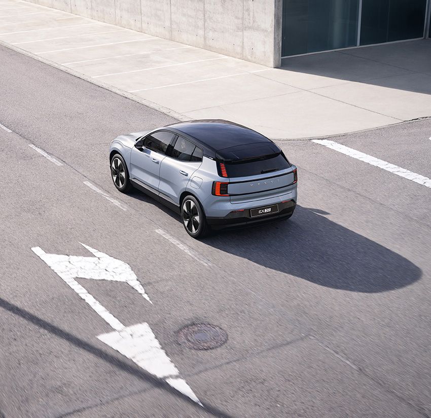 ボルボ史上最小SUVの電気自動車「EX30」。都心でありがたい“立駐”に入るサイズ感と安全性 - 43枚目の画像