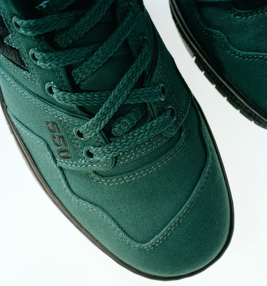 ヴィンテージ風のニューバランス「550」。最新コラボ作は“ひび割れしたNロゴ“がポイント！ - 9枚目の画像