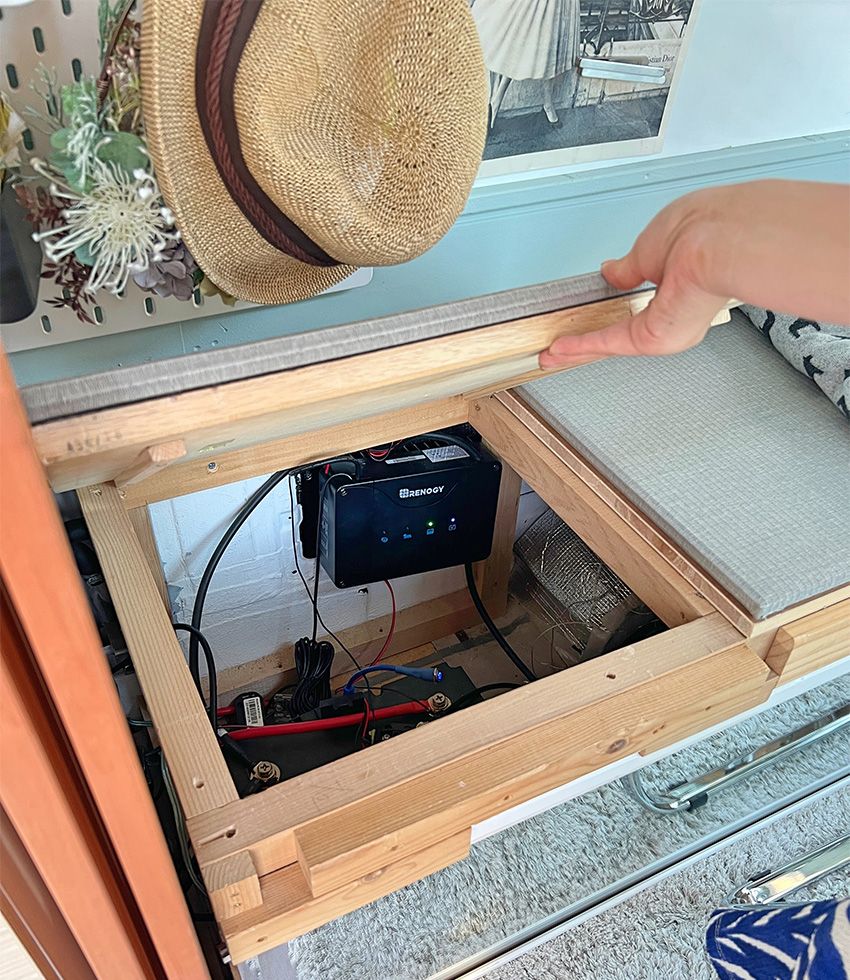 バンライフを実践する起業家看板娘が、「動く城」で“いつかは……”を実現していた - 9枚目の画像