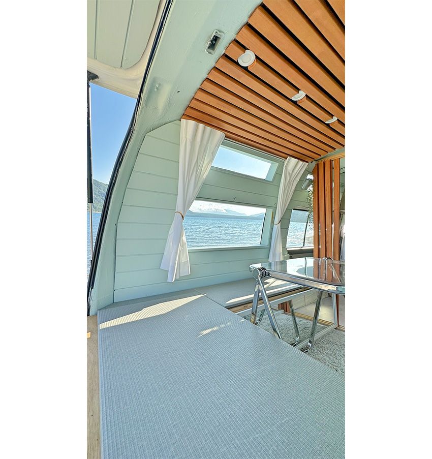 バンライフを実践する起業家看板娘が、「動く城」で“いつかは……”を実現していた - 12枚目の画像