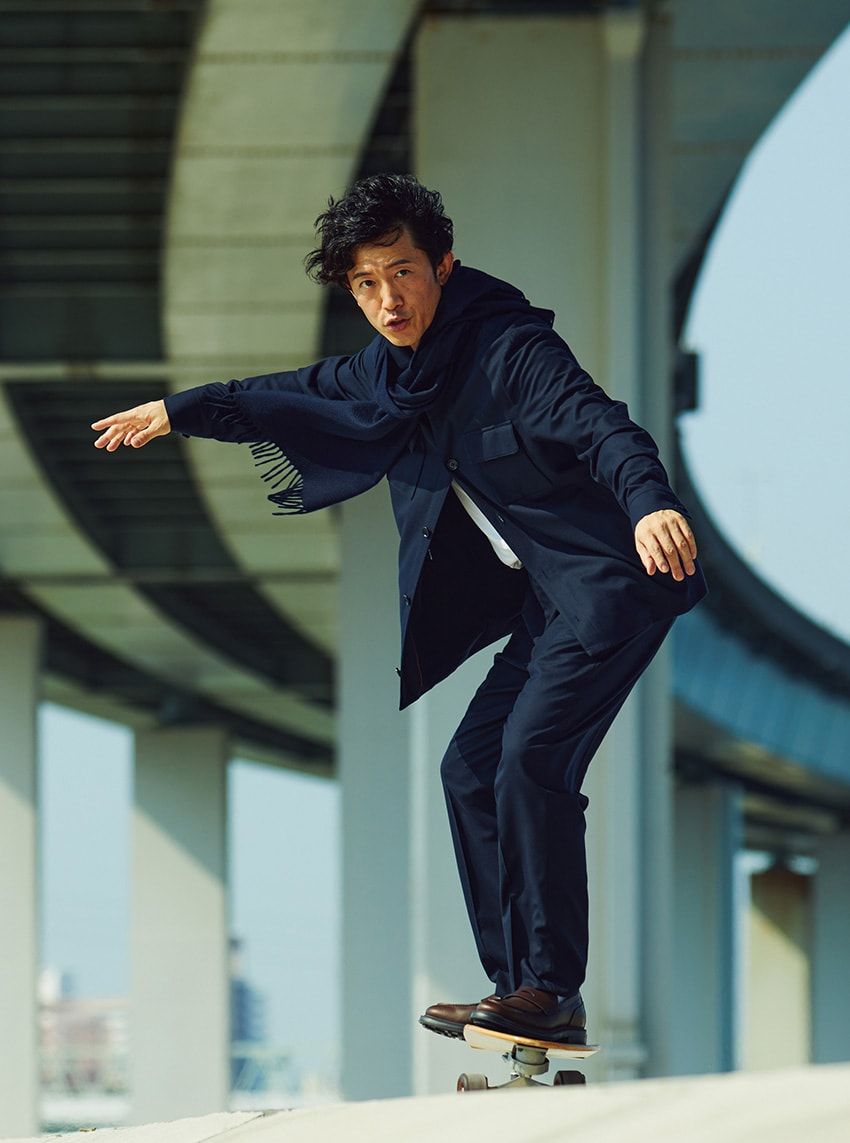 「ロロ・ピアーナ」の極上素材で迎える秋。肩肘張らずに着こなすファッションストーリー - 2枚目の画像