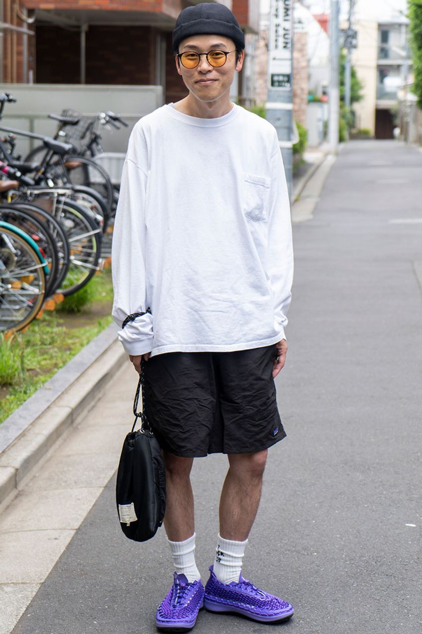 【20代、30代、40代のロンTコーデ】初秋に役立つ、8人の着こなし術 - 4枚目の画像