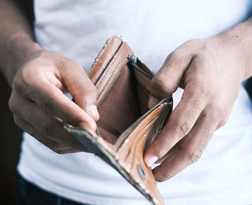 【世帯年収1000万以上でも……】「お金が貯まらない」「手取りが増えない」200人が明かすお金の悩み - 2枚目の画像