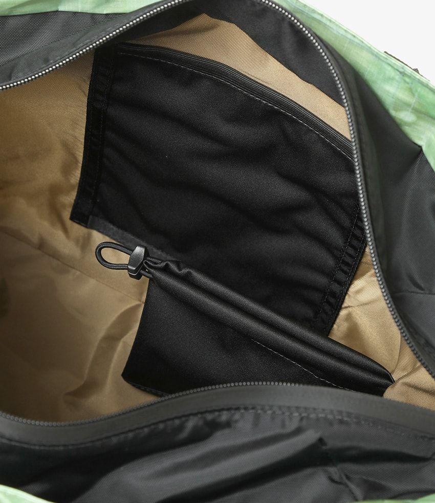 エンジニアド ガーメンツがディスパッチとコラボで超ハイスペック素材“ダイニーマ“のバッグを製作 - 7枚目の画像