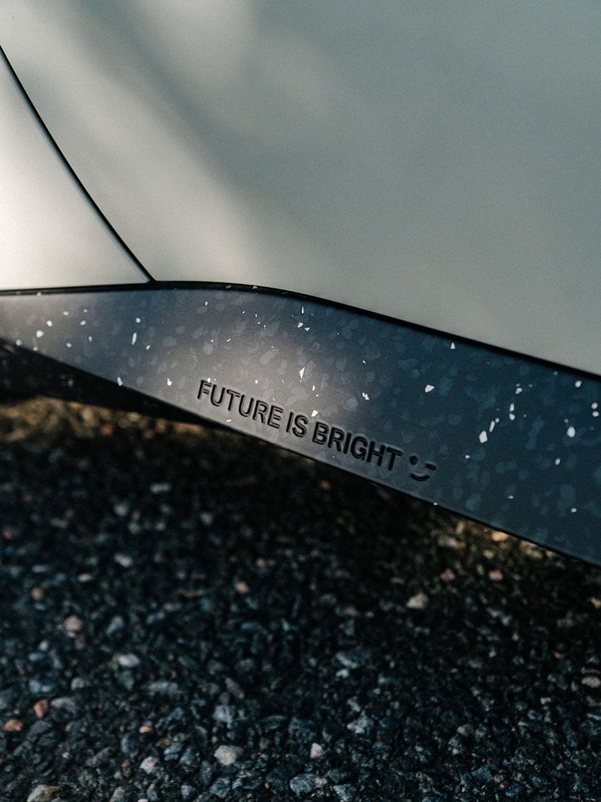 BMW史上最大の挑戦！フロントガラスがディスプレイになる未来の新型EVが登場 - 25枚目の画像