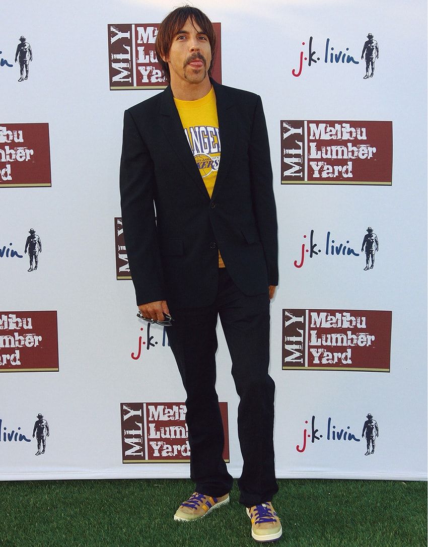 スーツを着流すときのVゾーンの作り方。海外セレブを参考にしたら、頼れるのはアメカジだった - 5枚目の画像