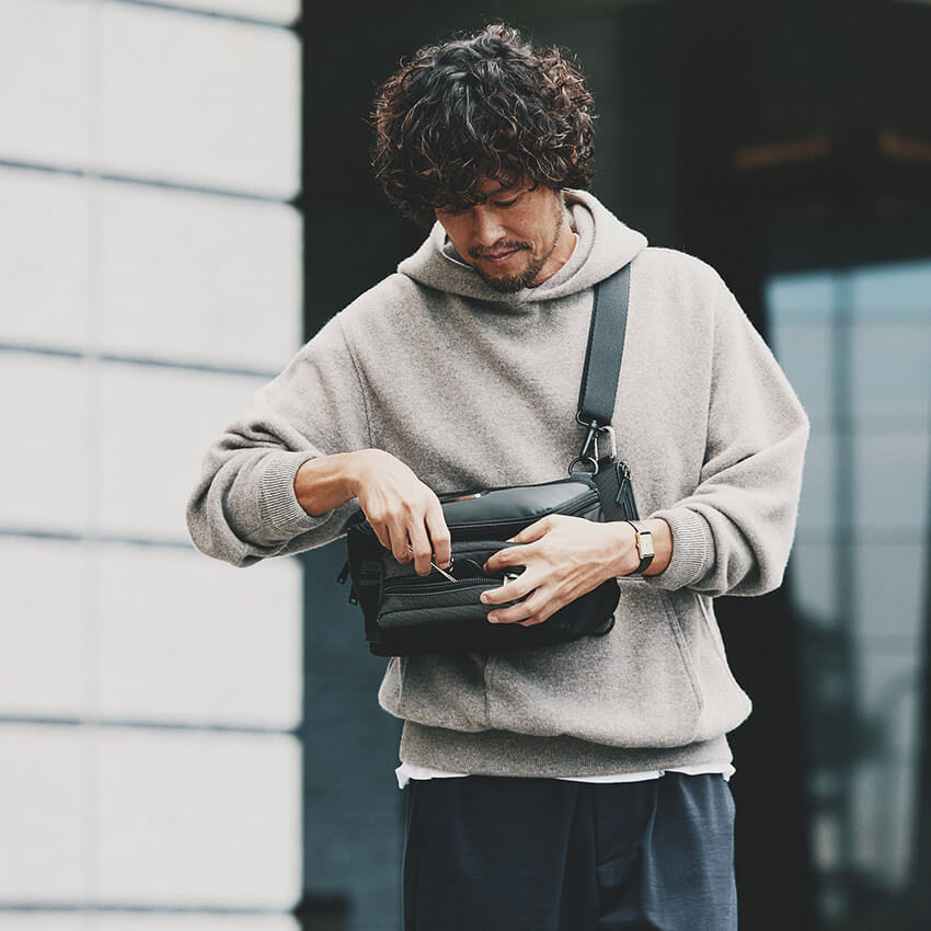 TUMI「アルファ ブラヴォ」はユーザー思いのバッグ！ 旅で日常で
